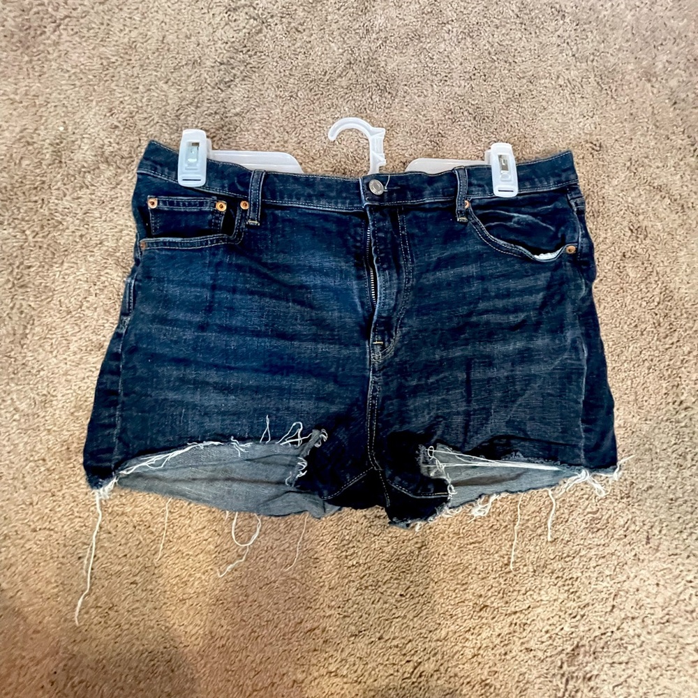 Dark blue denim shorts. Gap denim. Size 33/16R